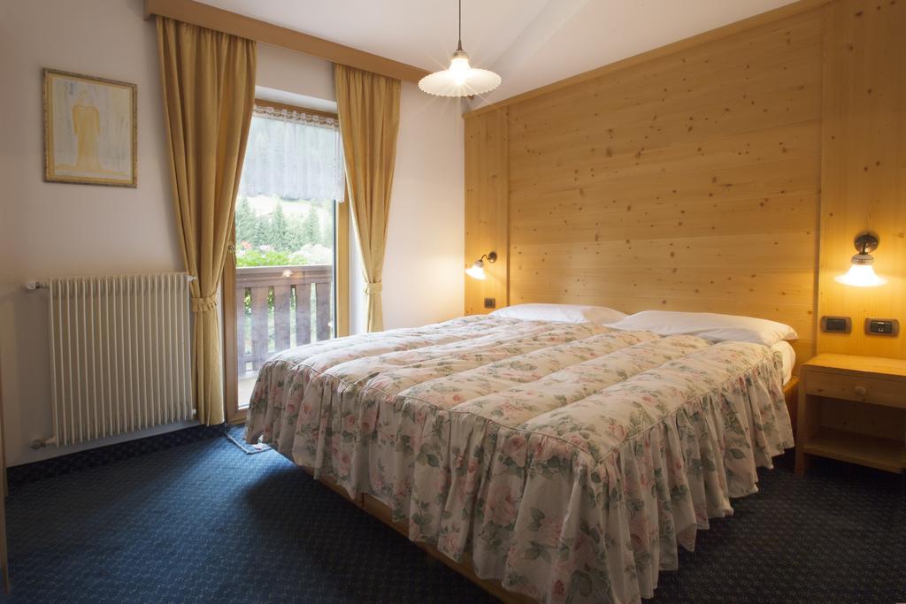 Hotel Al Lago Soraga Εξωτερικό φωτογραφία